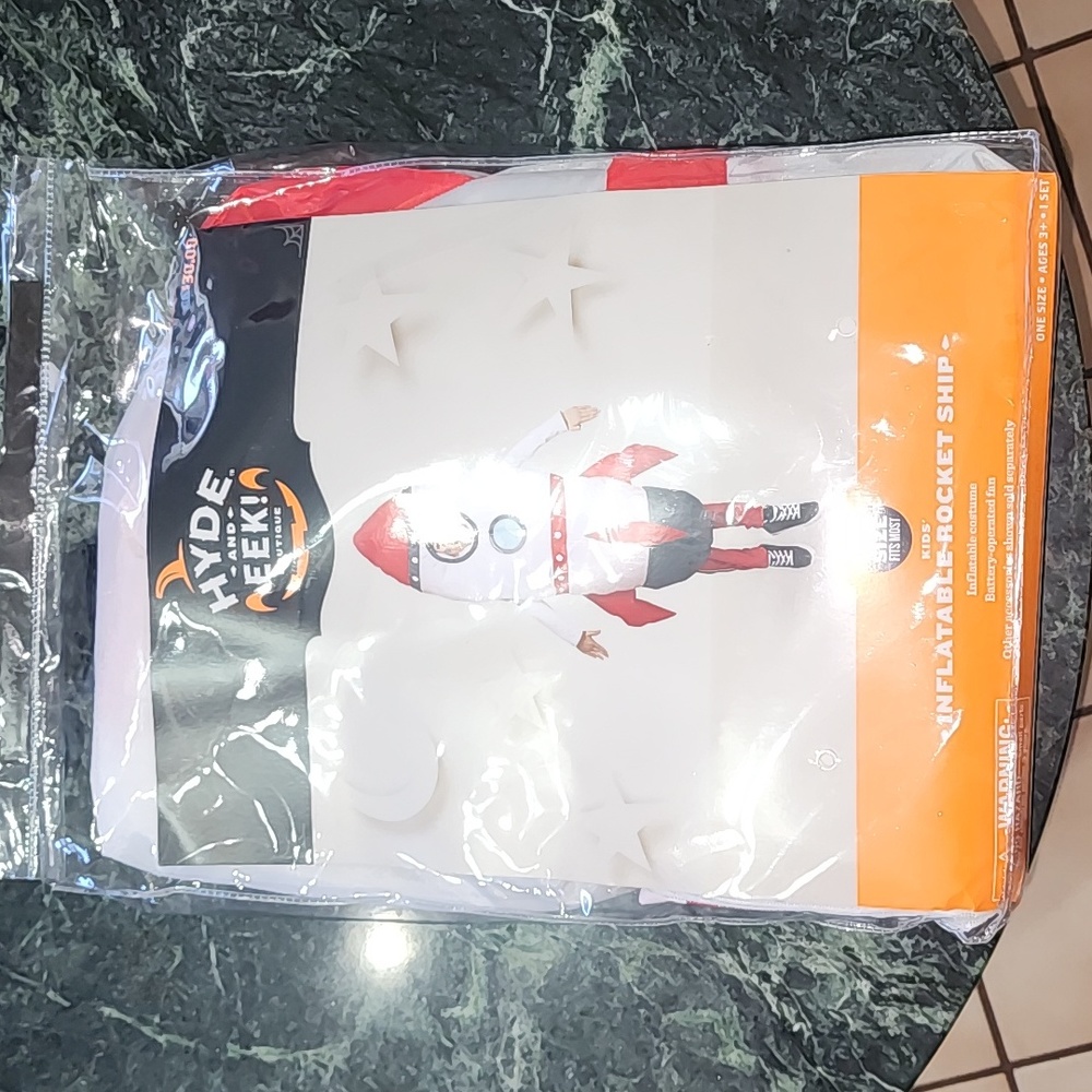 Child Halloween Costume. Inflatable Rocket Ship. New In Package. One size